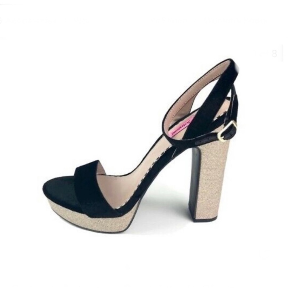 BETSEY JOHNSON Mattie Black Gold Velvet Strappy Sandals Size 9